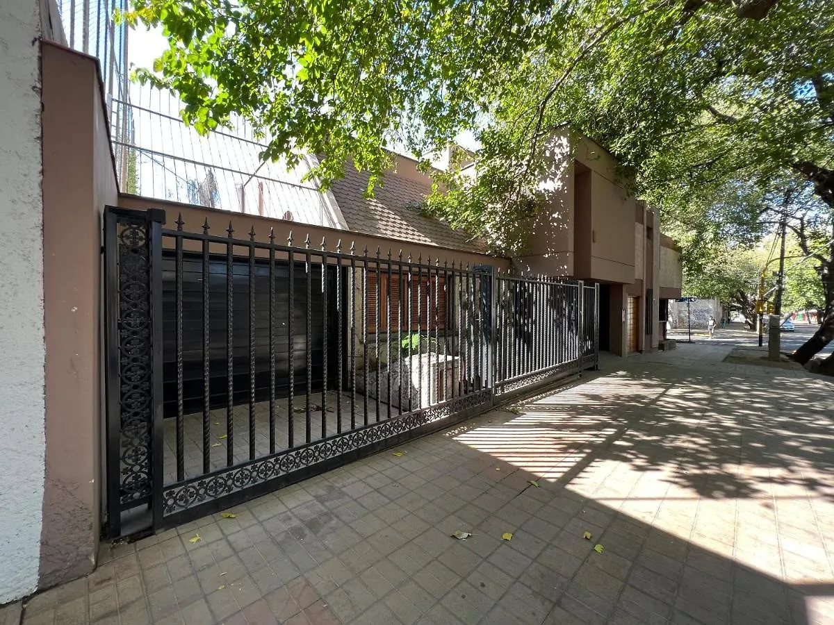 Casa Eusebio Blanco 5 Habitaciones 7 Personas, Patio, Parrilla Y 2 Cocheras Mendoza